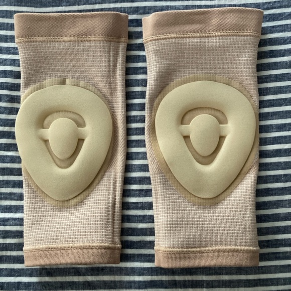 Bunheads gel knee pads for dance & pole - Picture 5 of 5